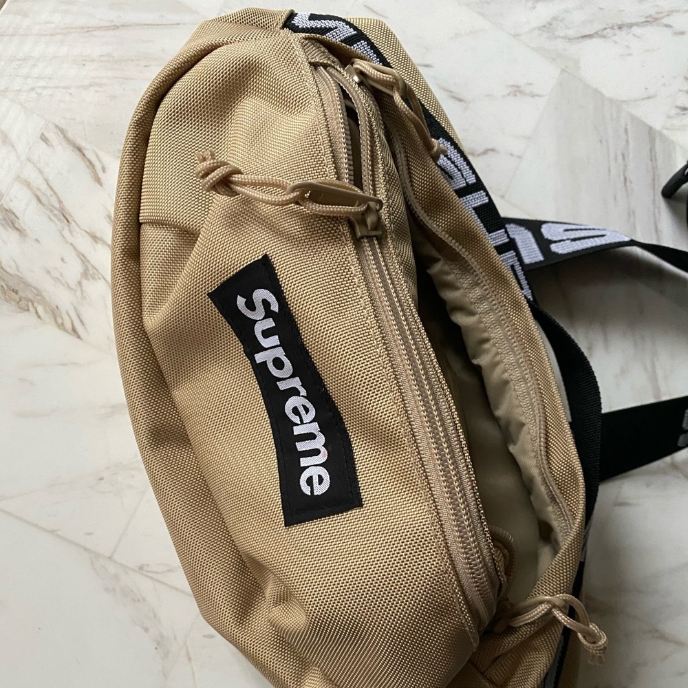 Supreme belt bag
